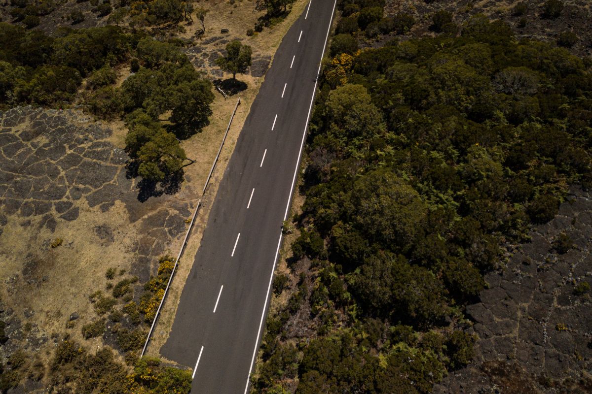 Route menant au Piton de la Fournaise à La Réunion